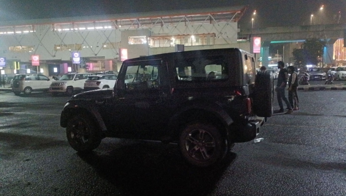 Original marketplace car photograph, example 4